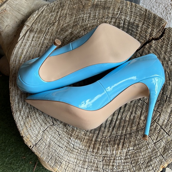 Steve Madden's Daisie Stilettos - Picture 7 of 9